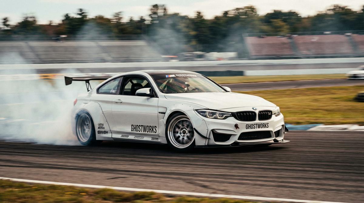 抖阴-宝马M4漂移视频